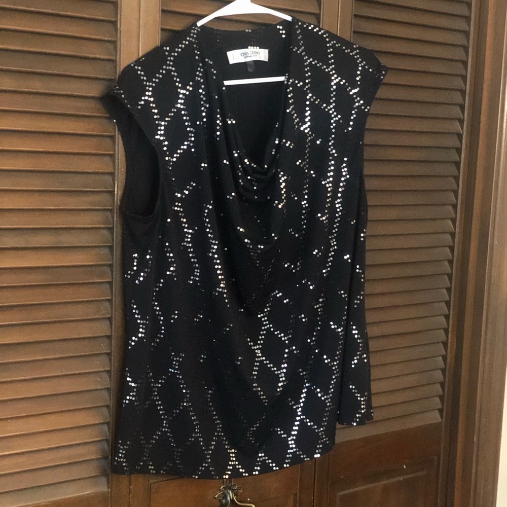 Women’s sequins sleeveless blouse
